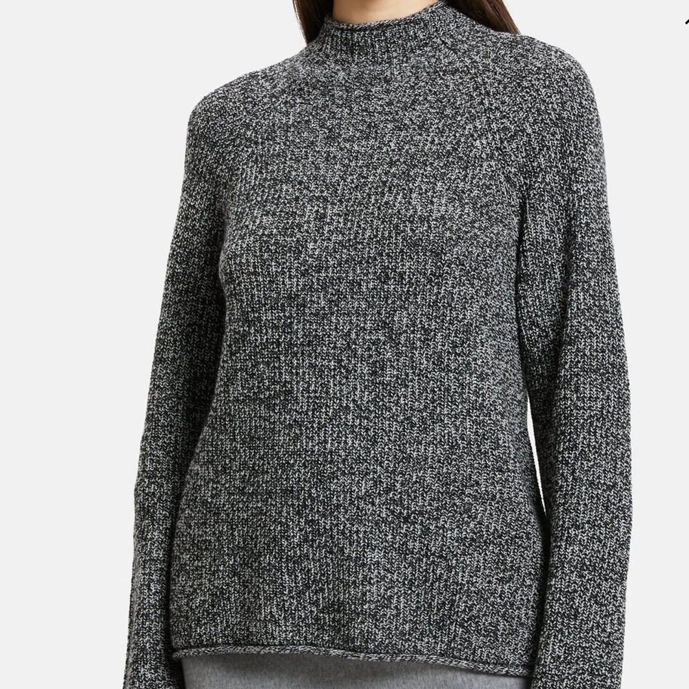 Theory Oversized 100% Cashmere Turtleneck Size S